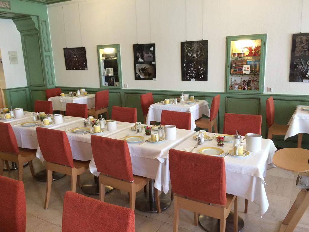 Hotel Am Rathaus Fribourg im Breisgau Extérieur photo